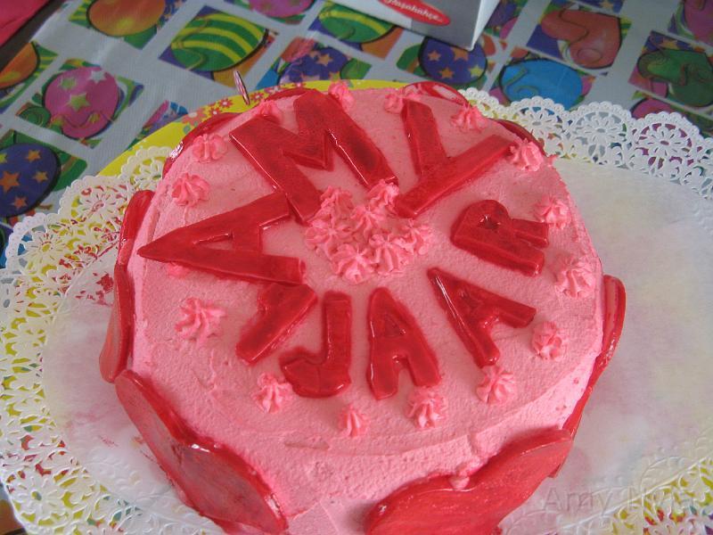 2008_06_07 (48).JPG - My birthday cake! Home made by Corien!